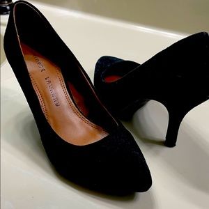 Black Chinese Laundry suede heels.